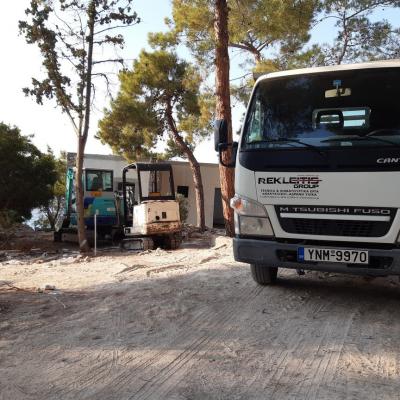 Κλαδέματα υψηλών δέντρων με